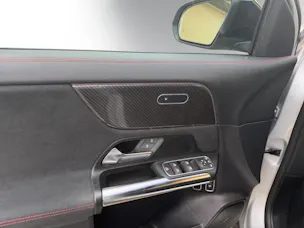 MERCEDES-BENZ GLA 250e AMG Line 8G-DCT