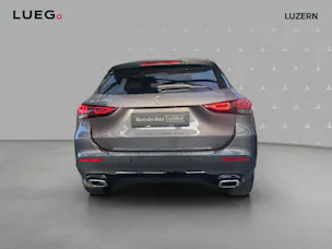 MERCEDES-BENZ GLA 200 Progressive 7G-DCT