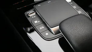 MERCEDES-BENZ A 220 4Matic AMG Line