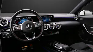 MERCEDES-BENZ A 220 4Matic AMG Line