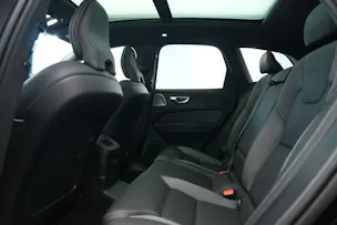 VOLVO XC60 T8 eAWD PluginHybrid Ultimate Dark Geartronic Black Edition Ultra *Luftfahrwerk* *B&W*