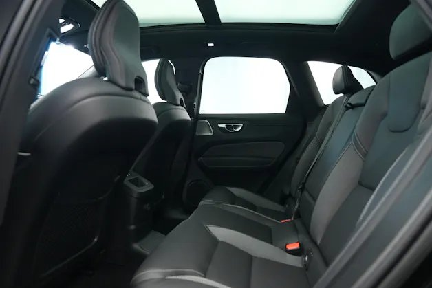 VOLVO XC60 T8 eAWD PluginHybrid Ultimate Dark Geartronic Black Edition Ultra *Luftfahrwerk* *B&W*