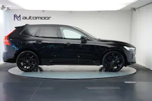 VOLVO XC60 T8 eAWD PluginHybrid Ultimate Dark Geartronic Black Edition Ultra *Luftfahrwerk* *B&W*