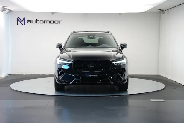 VOLVO XC60 T8 eAWD PluginHybrid Ultimate Dark Geartronic Black Edition Ultra *Luftfahrwerk* *B&W*