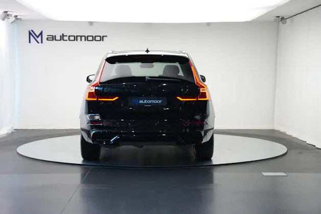 VOLVO XC60 T8 eAWD PluginHybrid Ultimate Dark Geartronic Black Edition Ultra *Luftfahrwerk* *B&W*