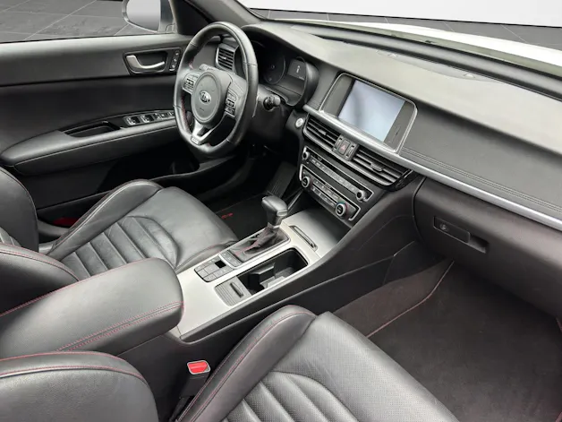 Kia Optima SW 2.0 T-GDI Style GT Automat
