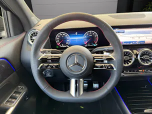 MERCEDES-BENZ GLA 220 4Matic 8G-DCT