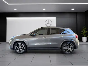 MERCEDES-BENZ GLA 200 Night Star 7G-DCT