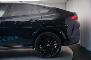 BMW X6 xDrive 48V 30d M Sport Pro Steptronic *CH-Fahrzeug* *Panorama* *Head-Up*