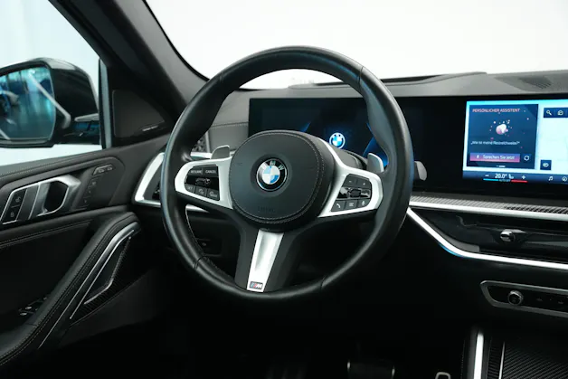 BMW X6 xDrive 48V 30d M Sport Pro Steptronic *CH-Fahrzeug* *Panorama* *Head-Up*
