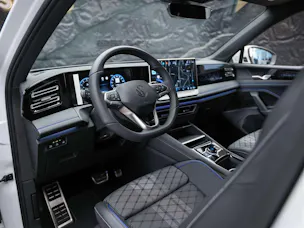 VW Tiguan 1.5 TSI evo2 mHEV R-Line DSG *Abstandsregler*Massage*Lenkradheizung*