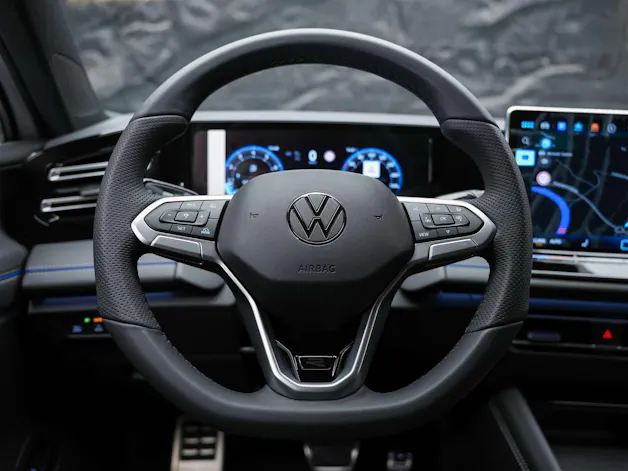 VW Tiguan 1.5 TSI evo2 mHEV R-Line DSG *Abstandsregler*Massage*Lenkradheizung*