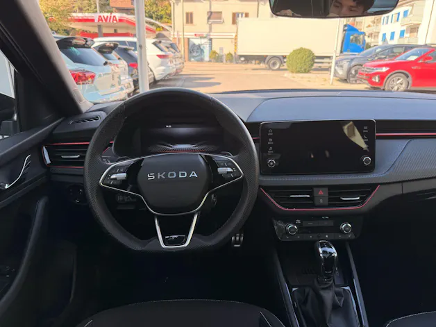 SKODA Kamiq Monte Carlo ***ANHÄNGERKUPPLUNG & 5 JAHRE SKODA WERKSGARANTIE ***