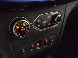 DACIA Sandero TCe 90 Celebration Easy-R