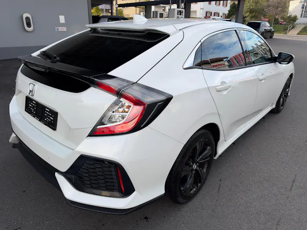 HONDA Civic 1.0 VTEC Elegance CVT