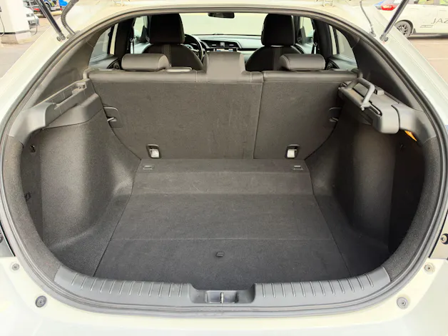 HONDA Civic 1.0 VTEC Elegance CVT