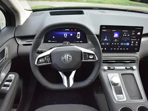 MG S6 EV 77kWh Luxury AWD
