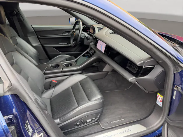 PORSCHE Taycan 4S