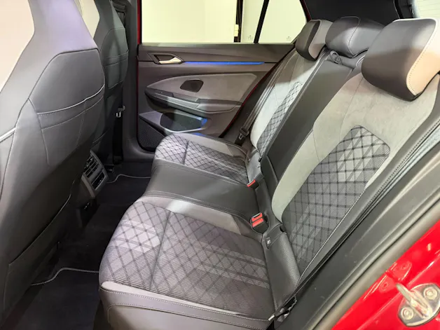 VW Golf 1.5 eTSI mHEV ACT R-Line DSG
