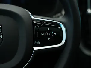VOLVO XC60 T6 eAWD PluginHybrid Geartronic Black Edition Plus *Head-Up*