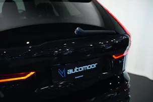 VOLVO XC60 T6 eAWD PluginHybrid Geartronic Black Edition Plus *Head-Up*