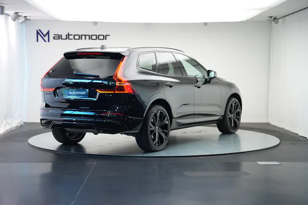 VOLVO XC60 T6 eAWD PluginHybrid Geartronic Black Edition Plus *Head-Up*