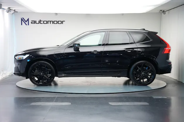 VOLVO XC60 T6 eAWD PluginHybrid Geartronic Black Edition Plus *Head-Up*