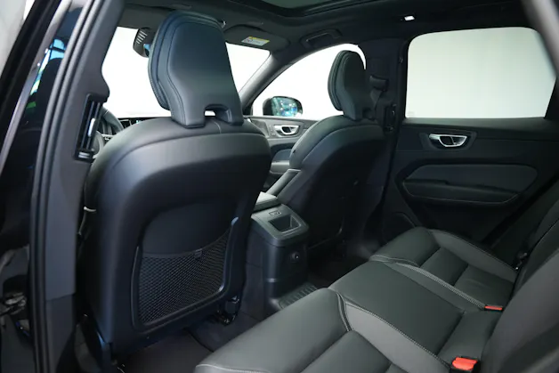 VOLVO XC60 T6 eAWD PluginHybrid Geartronic Black Edition Plus *Head-Up*