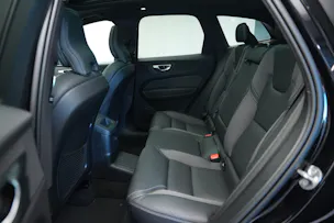 VOLVO XC60 T6 eAWD PluginHybrid Geartronic Black Edition Plus *Head-Up*