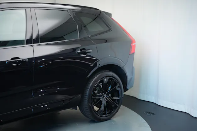 VOLVO XC60 T6 eAWD PluginHybrid Geartronic Black Edition Plus *Head-Up*