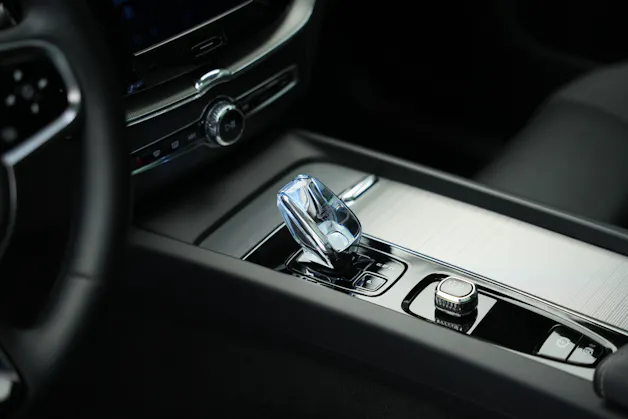 VOLVO XC60 T6 eAWD PluginHybrid Geartronic Black Edition Plus *Head-Up*