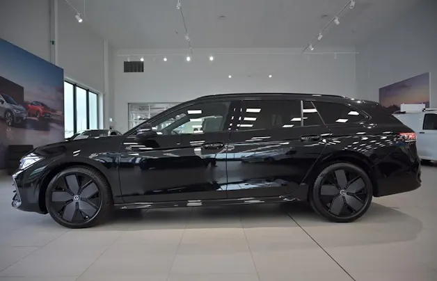 VW Passat Variant 2.0 TDI evo R-Line 4 Motion DSG