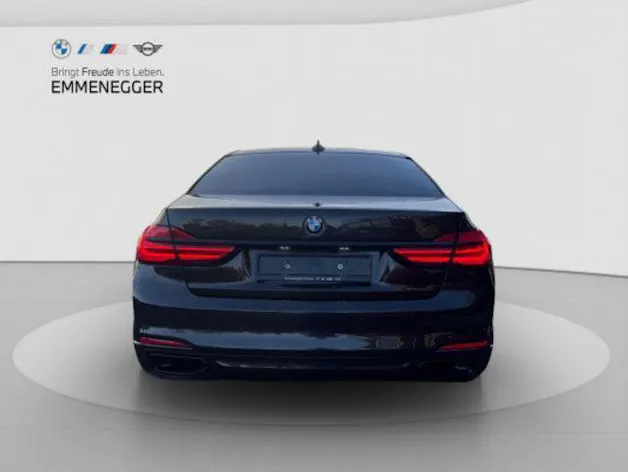BMW 7er Reihe G12 750Ld xDrive SAG