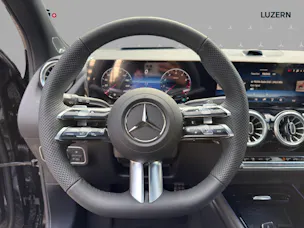MERCEDES-BENZ GLA 250 4Matic 8G-DCT Swiss Star