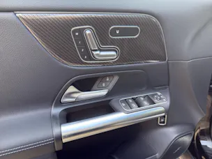 MERCEDES-BENZ GLA 250 4Matic 8G-DCT Swiss Star