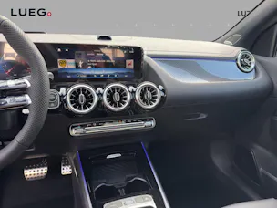 MERCEDES-BENZ GLA 250 4Matic 8G-DCT Swiss Star