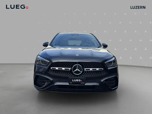 MERCEDES-BENZ GLA 250 4Matic 8G-DCT Swiss Star