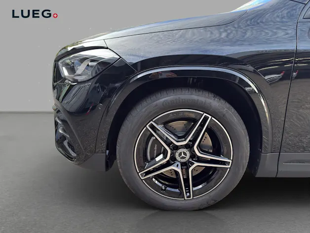 MERCEDES-BENZ GLA 250 4Matic 8G-DCT Swiss Star