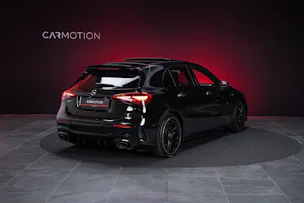 MERCEDES-BENZ A 35 AMG 4matic / Facelift / Panorama-Schiebedach / Rückfahrkamera
