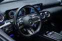 MERCEDES-BENZ A 35 AMG 4matic / Facelift / Panorama-Schiebedach / Rückfahrkamera