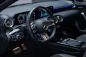 MERCEDES-BENZ A 35 AMG 4matic / Facelift / Panorama-Schiebedach / Rückfahrkamera