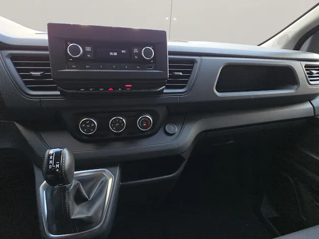 RENAULT Trafic 2.0 Blue dCi 150 Business L2H1 EDC EN