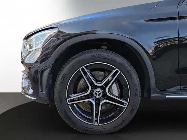 MERCEDES-BENZ GLC 300 e AMG Line Plus 4Matic 9G-Tronic