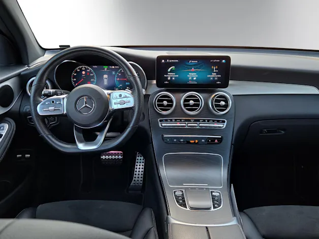MERCEDES-BENZ GLC 300 e AMG Line Plus 4Matic 9G-Tronic
