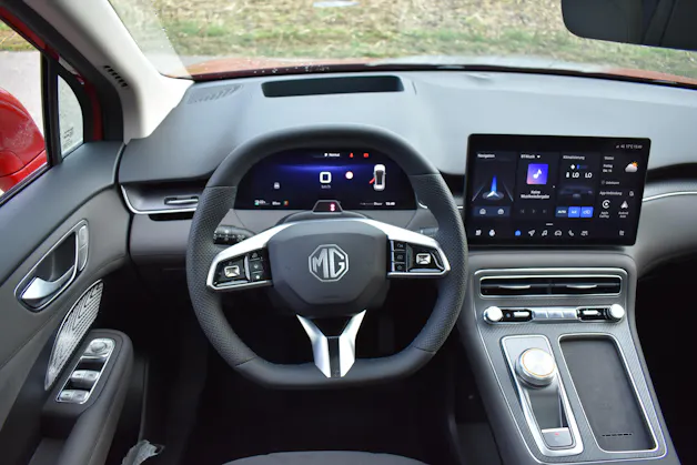 MG S6 EV 77kWh Luxury AWD