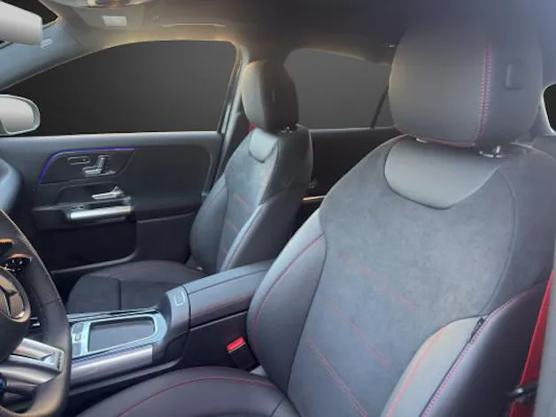 MERCEDES-BENZ GLA AMG 35 4Matic 8G-DCT