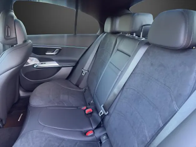MERCEDES-BENZ E 220 d 4Matic