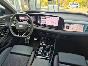 AUDI Q6 e-tron quattro