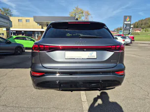 AUDI Q6 e-tron quattro