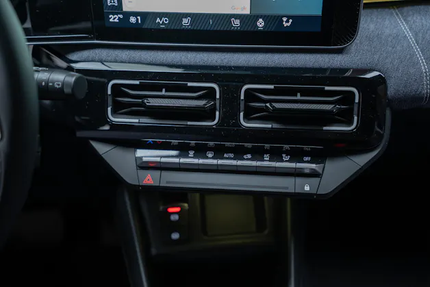RENAULT R5 E-Tech Comfort Range techno / Rückfahrkamera / Tempomat / Lenkradheizung